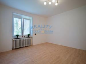 Pronájem bytu 1+1, Lovosice, U Nadjezdu, 31 m2