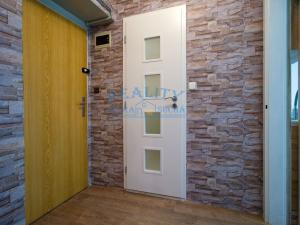 Pronájem bytu 1+1, Lovosice, U Nadjezdu, 31 m2