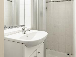 Prodej bytu 1+kk, Zvěstov - Roudný, 25 m2