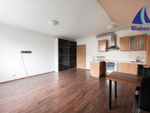 Pronájem bytu 1+kk, Jesenice, Lomená, 41 m2