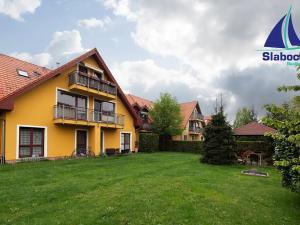 Pronájem bytu 1+kk, Jesenice, Lomená, 41 m2