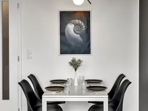 Prodej bytu 2+kk, Praha - Vysočany, Svatošových, 60 m2