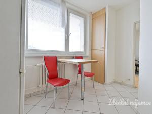 Pronájem bytu 3+1, Brno, Žebětínská, 71 m2