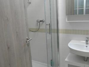 Pronájem bytu 1+kk, Praha - Letňany, Hlučkova, 34 m2