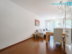 Prodej bytu 2+kk, Karlovy Vary, Mattoniho nábřeží, 62 m2