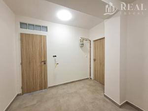 Pronájem bytu 2+1, Chomutov, Fügnerova, 60 m2