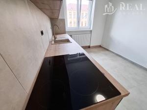 Pronájem bytu 2+1, Chomutov, Fügnerova, 60 m2