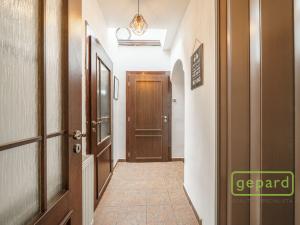 Prodej atypického bytu, Karlovy Vary, Pražská silnice, 72 m2
