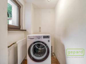 Prodej atypického bytu, Karlovy Vary, Pražská silnice, 72 m2
