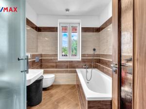 Prodej bytu 4+kk, Dětenice, 135 m2