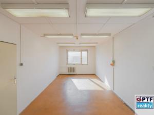 Pronájem výrobních prostor, Karlovy Vary, Jáchymovská, 50 m2