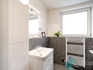 Pronájem bytu 2+kk, České Budějovice - České Budějovice 3, 55 m2