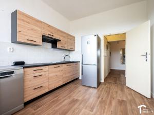 Pronájem bytu 2+kk, Pardubice - Zelené Předměstí, Sladkovského, 67 m2