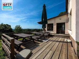 Prodej ubytování, Benecko, 590 m2