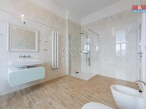 Prodej bytu 2+kk, Karlovy Vary, Svahová, 80 m2