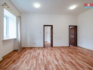 Pronájem bytu 3+kk, Luby, Revoluční, 58 m2