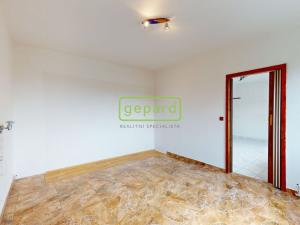 Prodej bytu 4+1, Ústí nad Labem - Krásné Březno, U Pivovarské zahrady, 77 m2