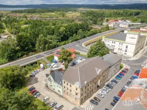 Prodej komerční nemovitosti, Sokolov, Nádražní, 1600 m2