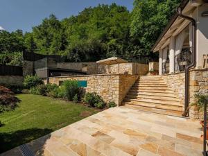 Prodej vily, Praha - Lysolaje, Čábelecká, 850 m2