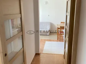 Pronájem bytu 2+kk, Velešín, Nad Cihelnou, 42 m2