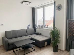 Pronájem bytu 2+kk, Praha, Limuzská, 45 m2