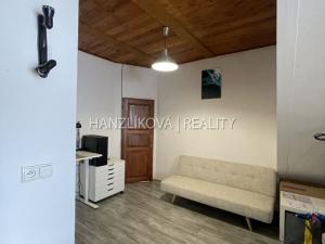 Pronájem bytu 1+kk, České Budějovice - České Budějovice 1, Krajinská, 18 m2