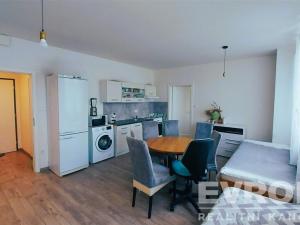 Pronájem bytu 2+kk, Praha - Strašnice, Limuzská, 52 m2