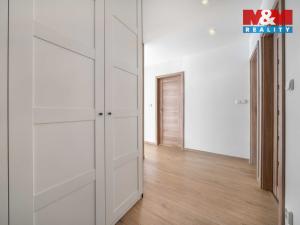Prodej bytu 3+kk, Praha - Prosek, Veltruská, 54 m2