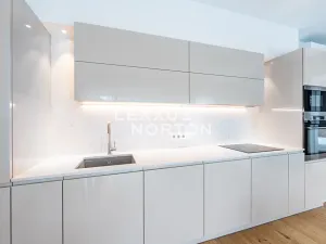 Pronájem bytu 2+kk, Praha - Bubeneč, Na Marně, 47 m2