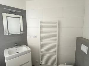 Pronájem bytu 2+kk, České Budějovice - České Budějovice 3, Nádražní, 47 m2