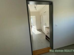 Pronájem bytu 2+kk, Praha - Řepy, Hofbauerova, 44 m2