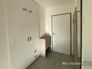 Pronájem bytu 2+kk, Praha - Řepy, Hofbauerova, 44 m2