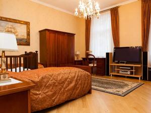 Prodej bytu 4+1, Karlovy Vary, Lázeňská, 160 m2