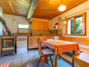 Prodej zemědělské usedlosti, Křižánky - České Milovy, 240 m2