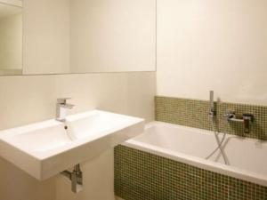 Pronájem bytu 3+kk, Praha - Vinohrady, Záhřebská, 68 m2