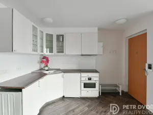 Pronájem bytu 3+kk, Praha - Vinohrady, Záhřebská, 68 m2