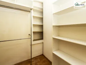 Prodej bytu 3+1, Cheb, Tylova, 82 m2