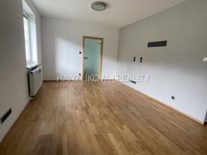 Pronájem bytu 2+kk, Hluboká nad Vltavou, Třeboňská, 49 m2