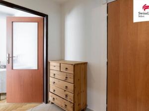 Pronájem bytu 1+1, Praha - Žižkov, Pod lipami, 37 m2