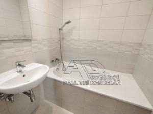 Pronájem bytu 2+kk, Praha, Na Petřinách, 50 m2