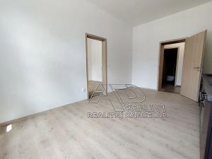 Pronájem atypického bytu, České Budějovice, Fráni Šrámka, 65 m2