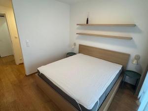 Pronájem bytu 2+kk, Praha - Holešovice, U Pergamenky, 56 m2
