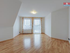 Prodej rodinného domu, Kolová - Háje, 330 m2