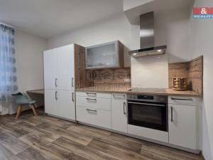 Pronájem bytu 4+1, Cheb, Májová, 117 m2