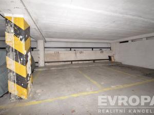 Prodej garážového stání, Praha - Krč, Štúrova, 15 m2