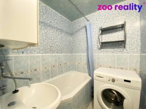 Pronájem bytu 3+1, Chomutov, Pod Břízami, 62 m2