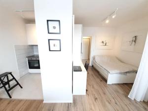 Pronájem bytu 1+kk, Praha - Letňany, Chlebovická, 35 m2