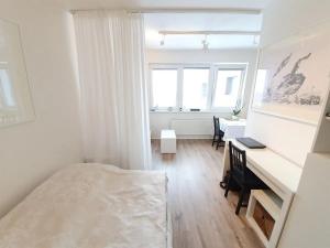 Pronájem bytu 1+kk, Praha - Letňany, Chlebovická, 35 m2