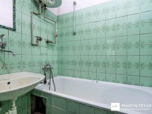 Prodej obchodního prostoru, Praha - Nusle, Ctiradova, 74 m2