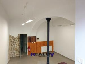 Pronájem kanceláře, Žatec, třída Obránců míru, 38 m2